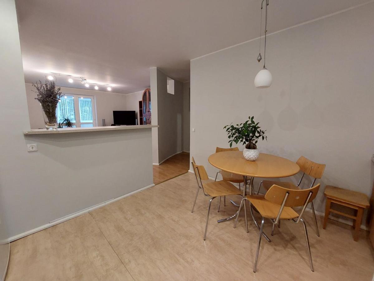 Family House Apartments Vilnius Bagian luar foto